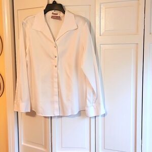 White long sleeve blouse